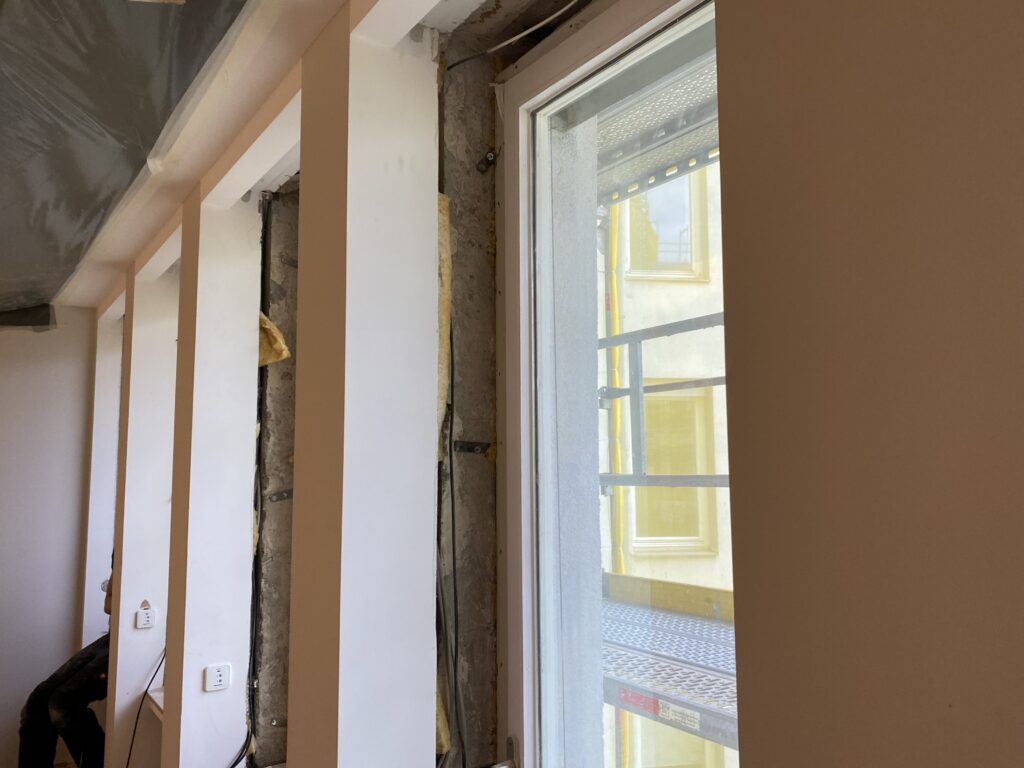Kaiser-Wilhelm-Ring 31, Köln – Holzfenster