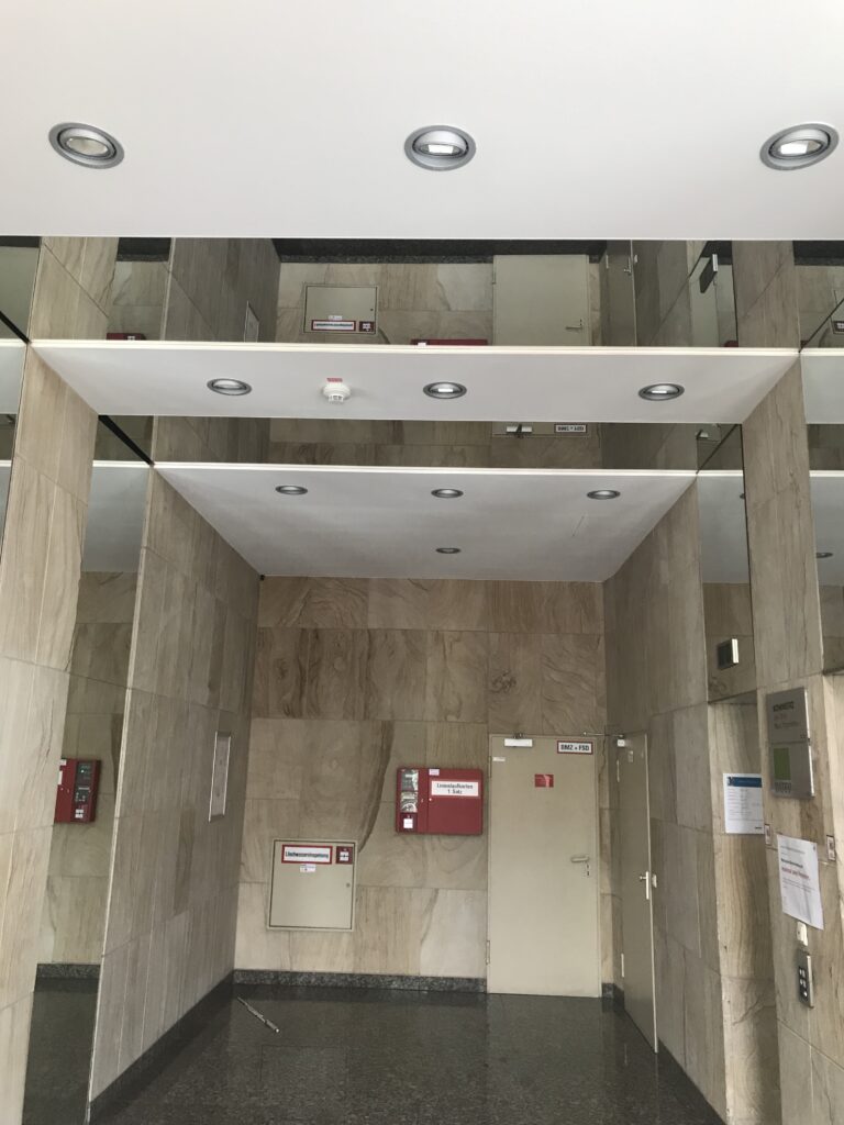 Kennedyplatz 1, Essen – Foyer