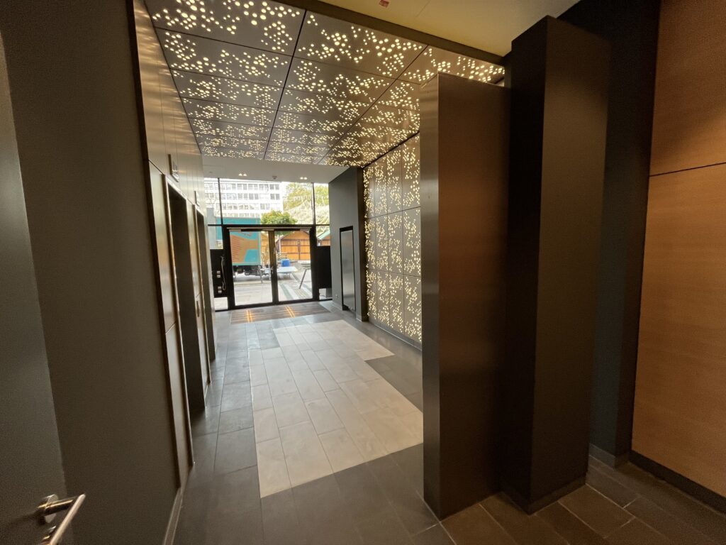 Kennedyplatz 1, Essen – Foyer